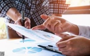 How to Choose the Right ISO 9001 Consultant for Your Company